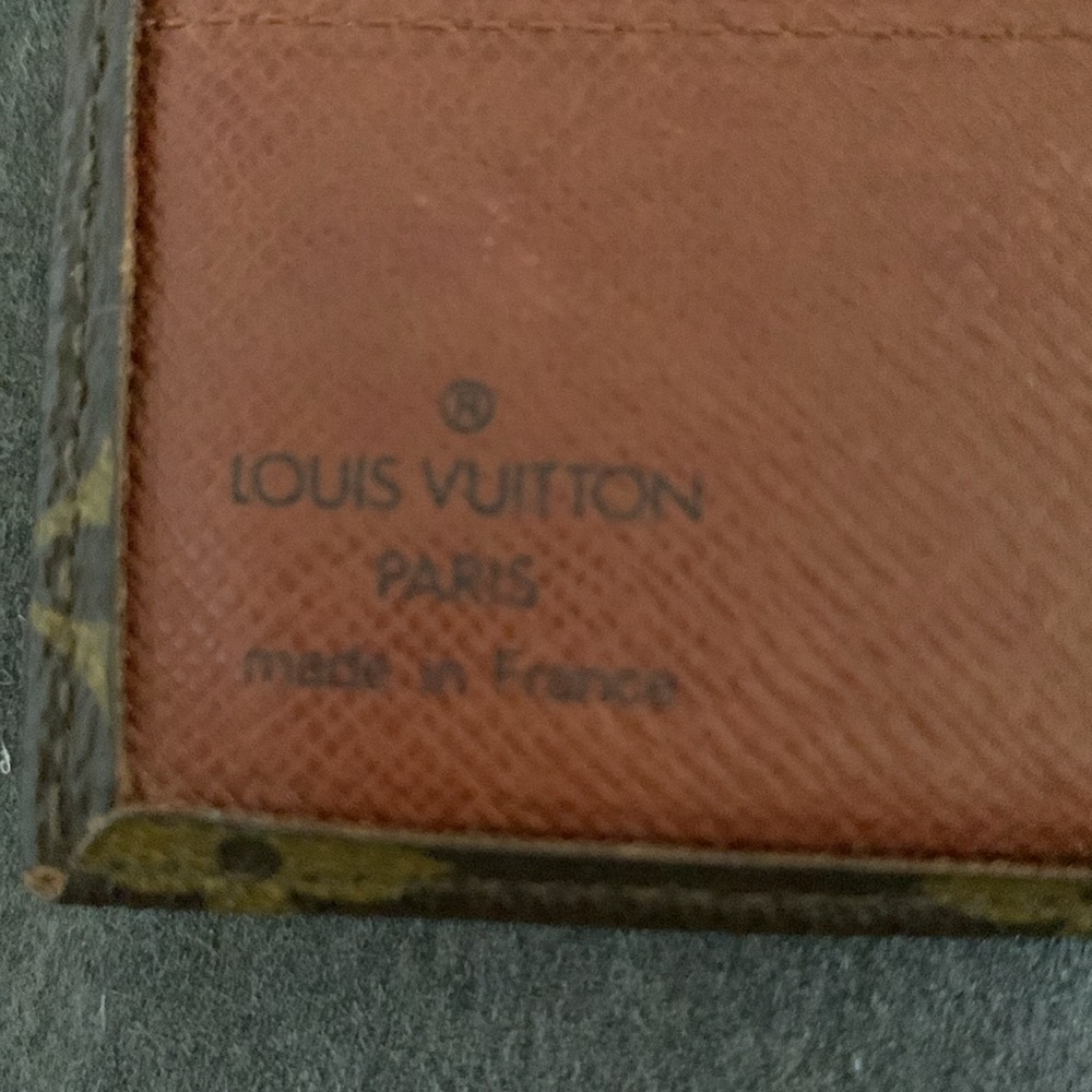 Vintage Louis Vuitton Mono Dual Snap Wallet - Picture 4 of 16